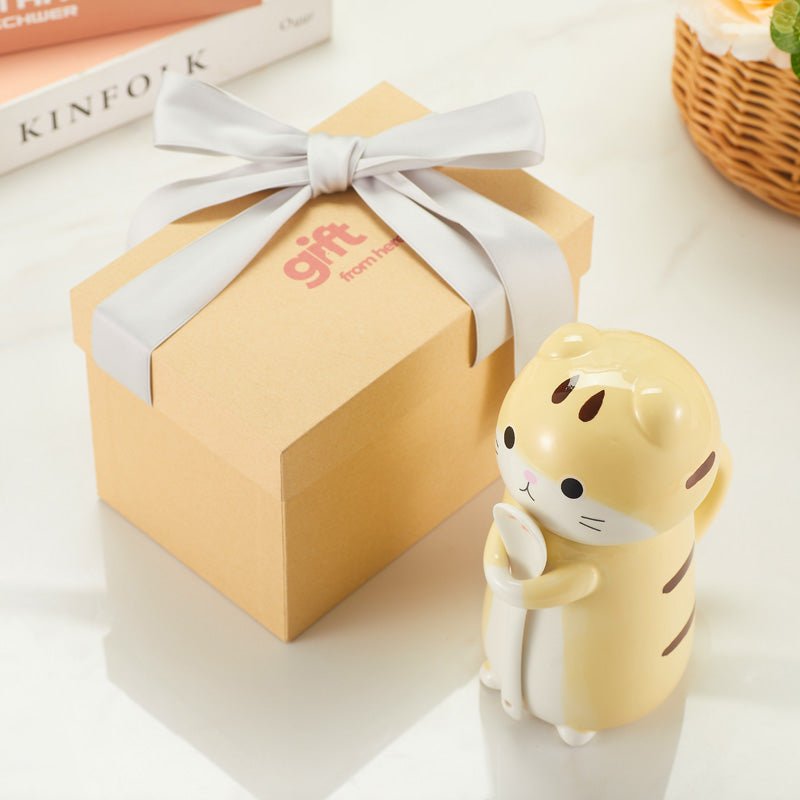 Adorable Yellow Color Cat Ceramic Coffee Mug Set gift box packaging